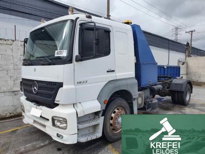 MERCEDES BENZ AXOR 1933 06/06