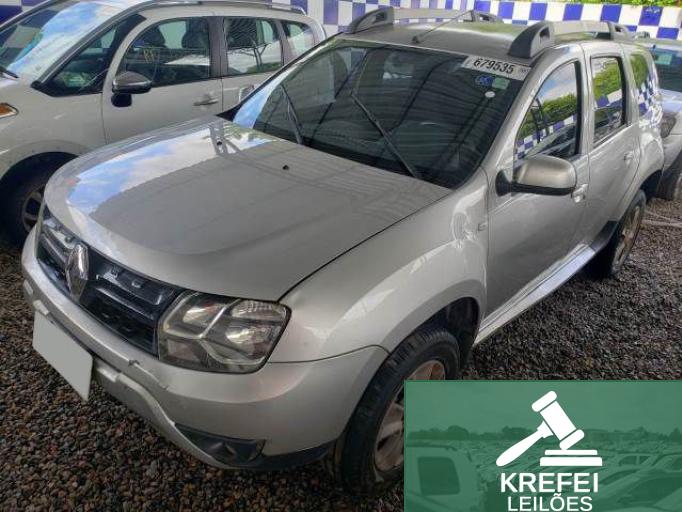 RENAULT DUSTER 18/18