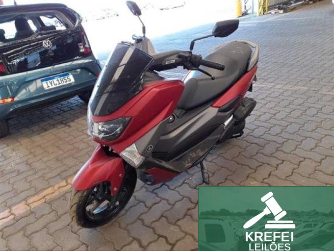 YAMAHA NMAX 18/18